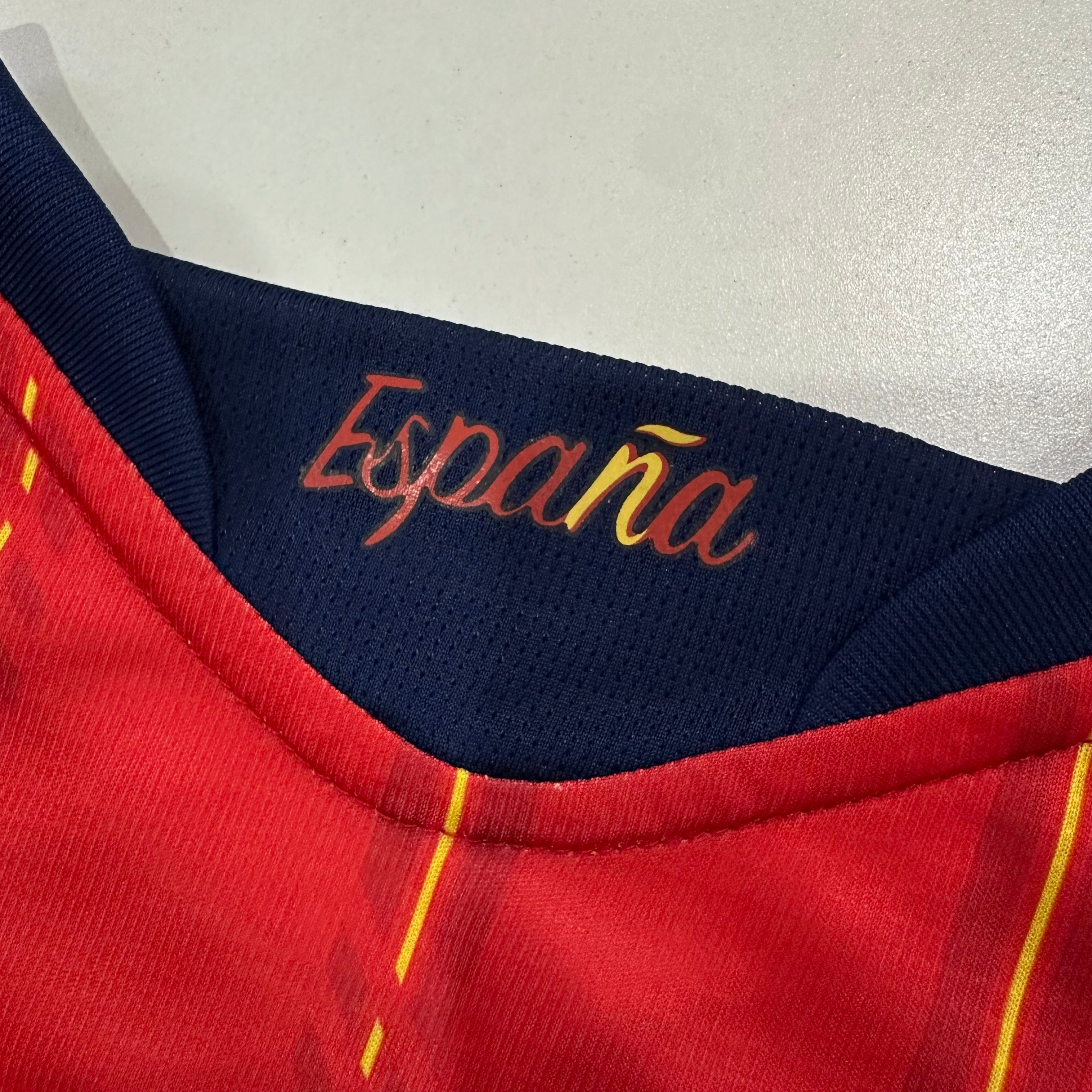 Spanien VM 2026 hemmatröja framsida